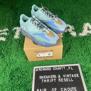 Yeezy Boost 700 “Faded Azure”